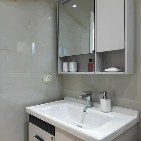 Sea View Hill * Δυρράχιο