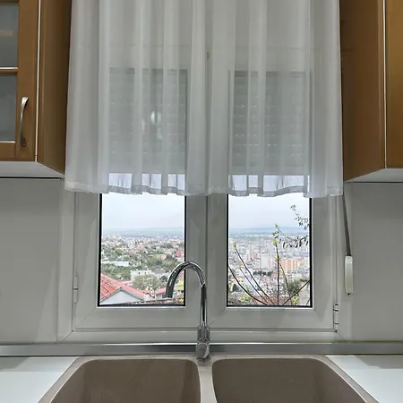 Sea View Hill Apartment *